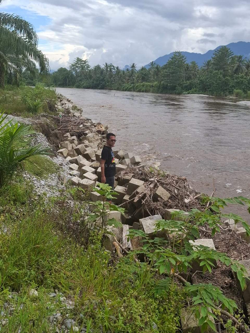 Penyelidikan Kasus Ambruknya Proyek Tanggul Beton Sungai Kalaena Bergulir Di Polres Luwu Timur