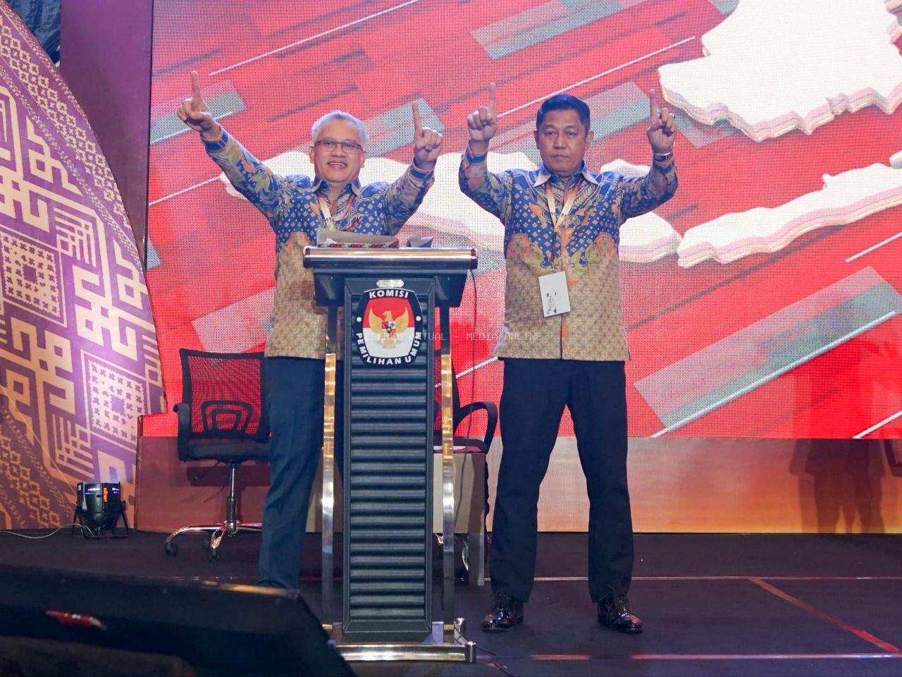 Pasangan Isrullah-Usman Curi Perhatian di Debat Pilkada Luwu Timur dengan Program ‘Mandiri dan Sejahtera