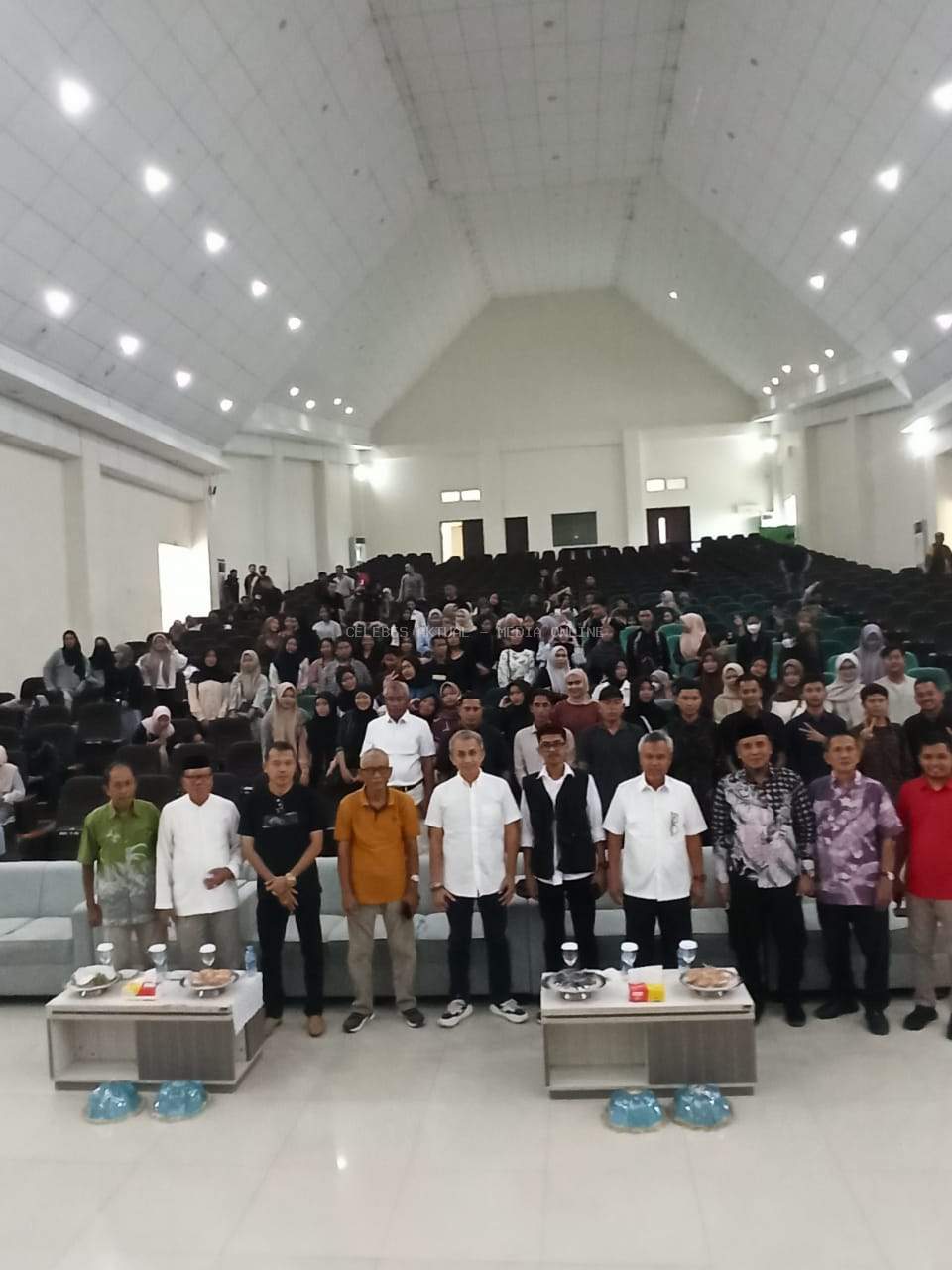 Dalam Dialog Peduli Pendidikan, Ratusan Mahasiswa Dukung Budiman-Akbar Memprioritaskan Infrastruktur Dasar