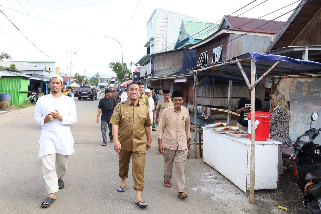 Bupati Irwan Bachri Syam Inspeksi Pasar, Upayakan Pembenahan Fasilitas