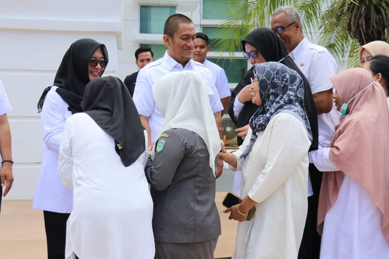 Bupati dan Wabup Luwu Timur Serukan Komitmen Pelayanan Publik dalam Apel Pagi