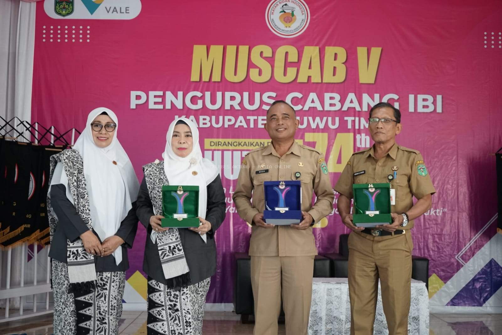 Asisten Perekonomian dan Pembangunan Buka MUSCAB V PC IBI Lutim