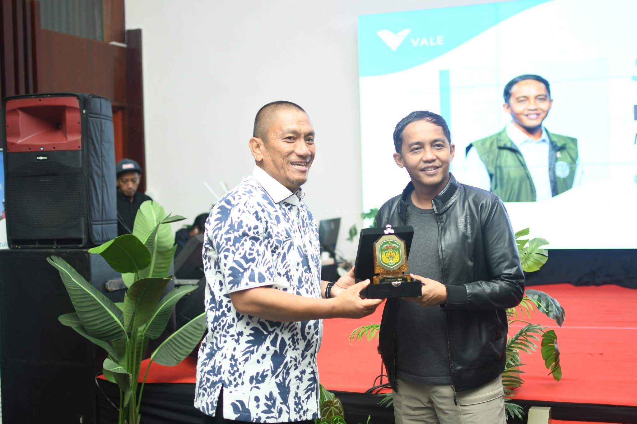 Bupati Irwan Titip Persoalan Tanamalia ke Menhut RI, Begini Tanggapan Raja Juli Antoni