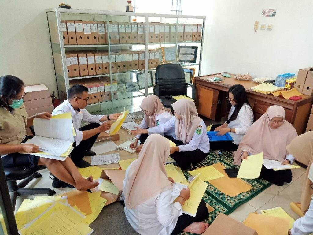 Didampingi DPK, Sekwan DPRD Luwu Timur Gelar Pembenahan Arsip