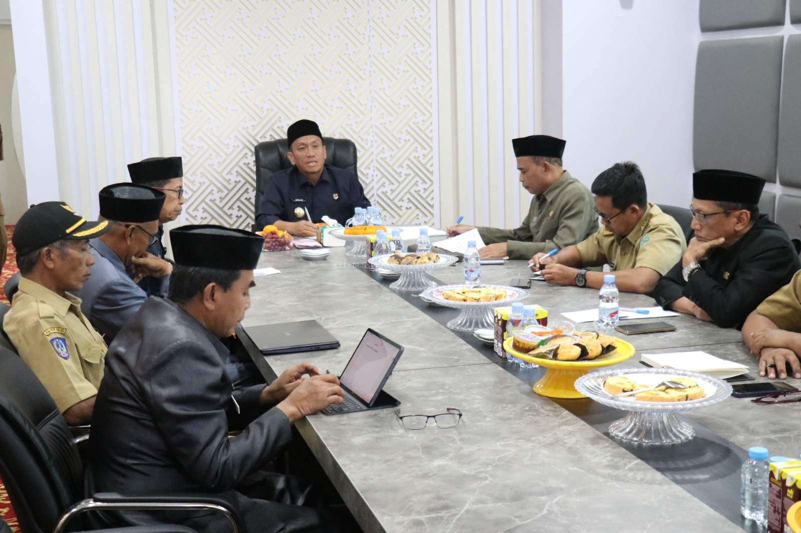 Bupati Pimpin Rapat Investigasi Kebocoran Pipa Minyak PTVI, Tegaskan Solusi untuk Warga Terdampak