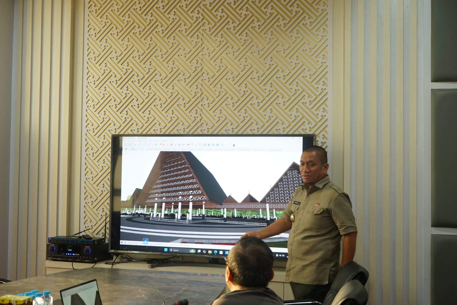 Bupati Irwan Sambut Gagasan Pembangunan Lapangan Pendidikan, Taman Kecamatan dan Poliklinik RS