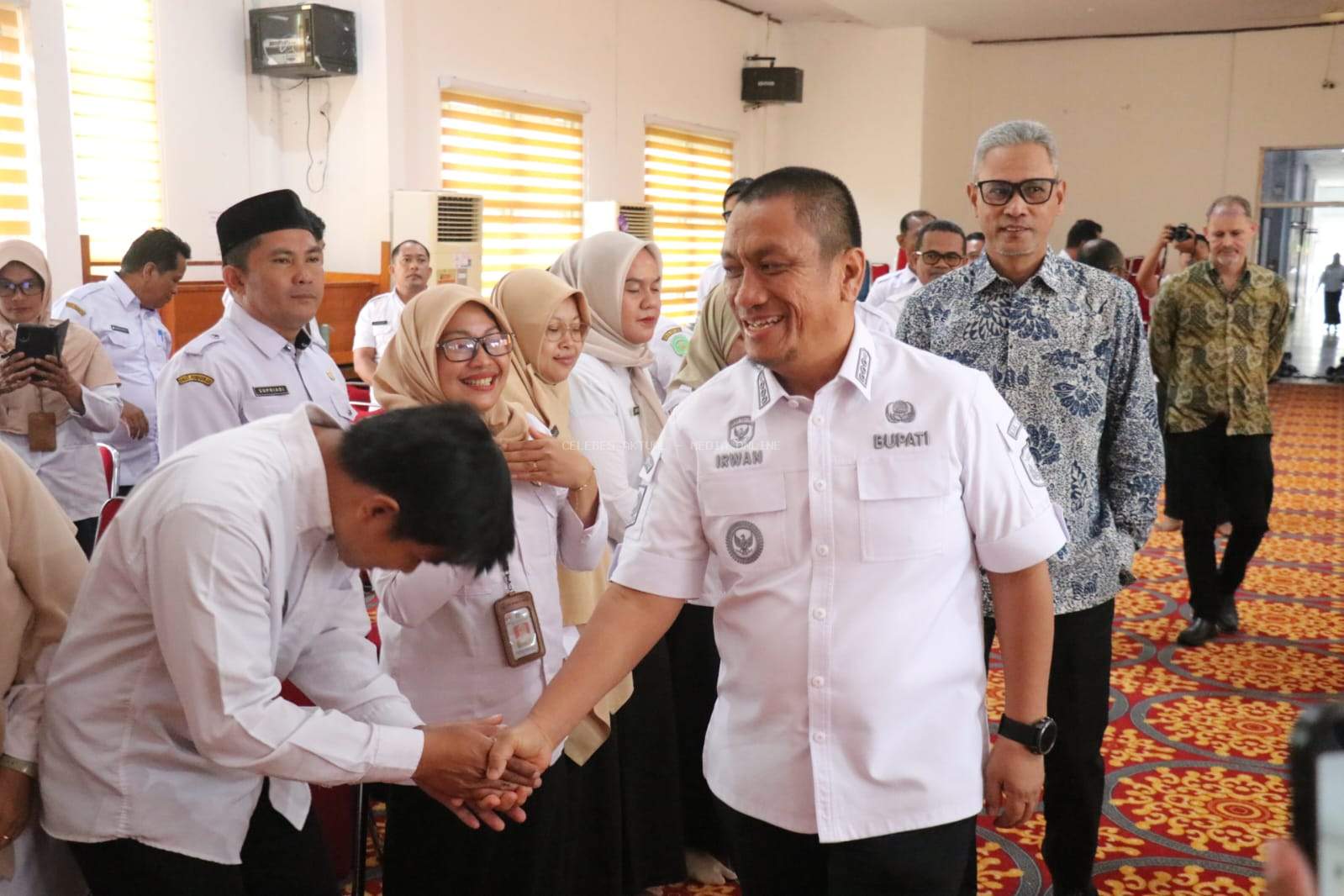 Bupati Irwan Siapkan Guru Bahasa Inggris Go International Mengikuti Pelatihan ToT Profesional