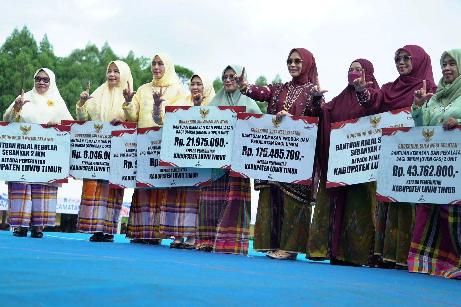 UMKM Luwu Timur Dapat Bantuan Alat Usaha dan Sertifikasi Halal