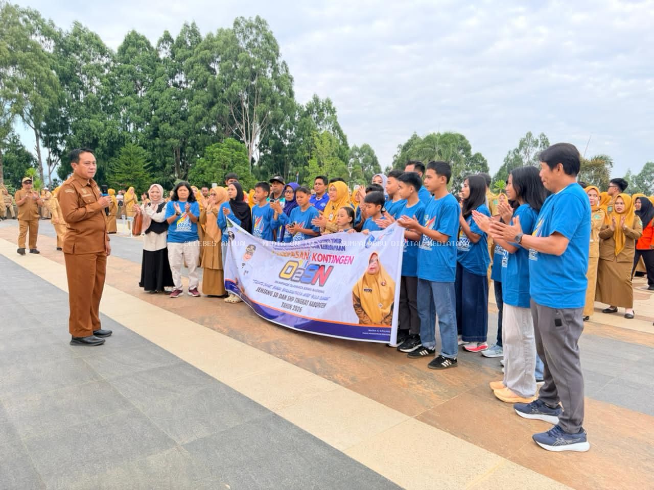 Sekda Luwu Timur Lepas Kontingen O2SN, Targetkan Tembus Tingkat Nasional