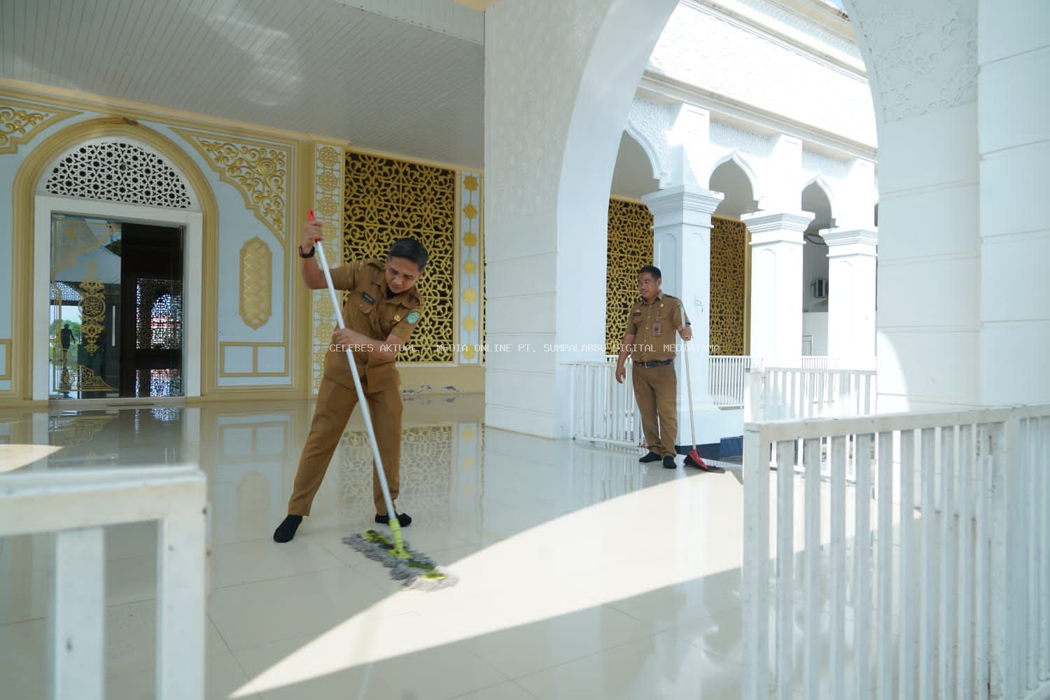 Pemkab Lutim Ikut GEBER MAS, Sekda: Kebersihan Masjid Tanggung Jawab Bersama