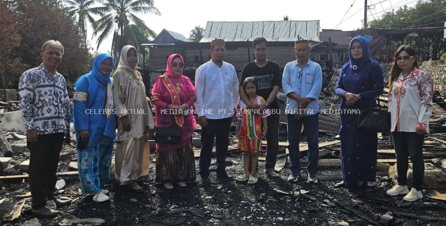 Rusdi Layong Tinjau Tiga Rumah Terbakar di Maliwowo, Salurkan Bantuan untuk Korban