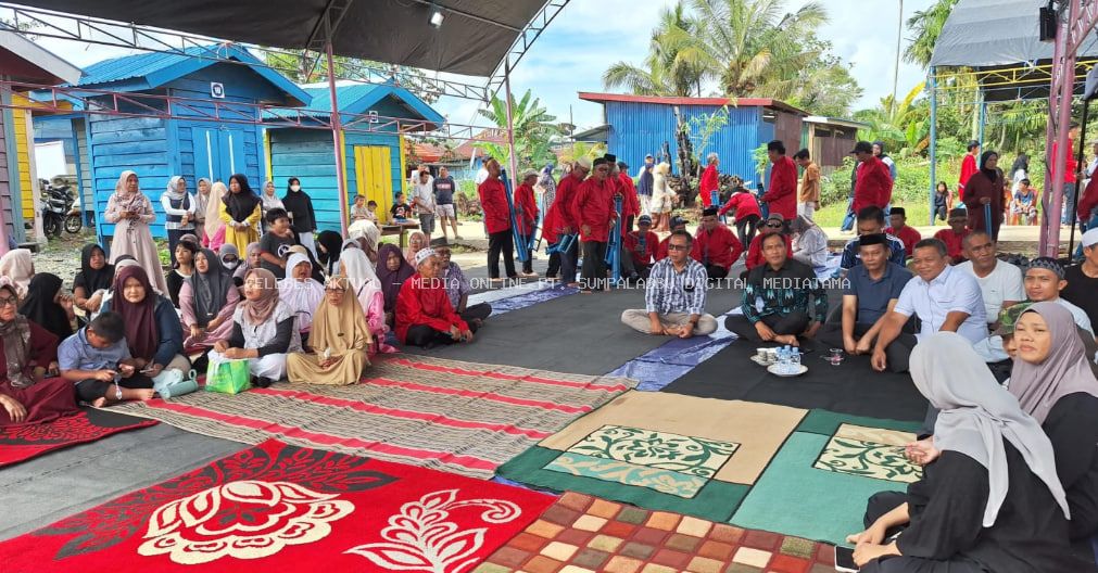 Ratusan Warga Meriahkan Padungku, Jihadin Paruge Apresiasi Tradisi Desa Nikkel